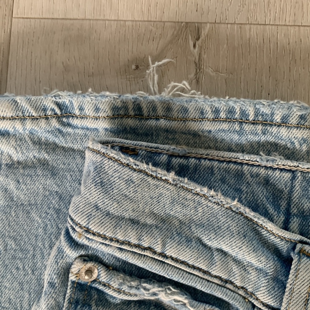 Abercrombie & Fitch ‘The 90s Straight Ultra High Rise 25 Blue Denim Jeans - Picture 4 of 7